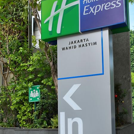 Holiday Inn Express Jakarta Wahid Hasyim By Ihg Extérieur photo
