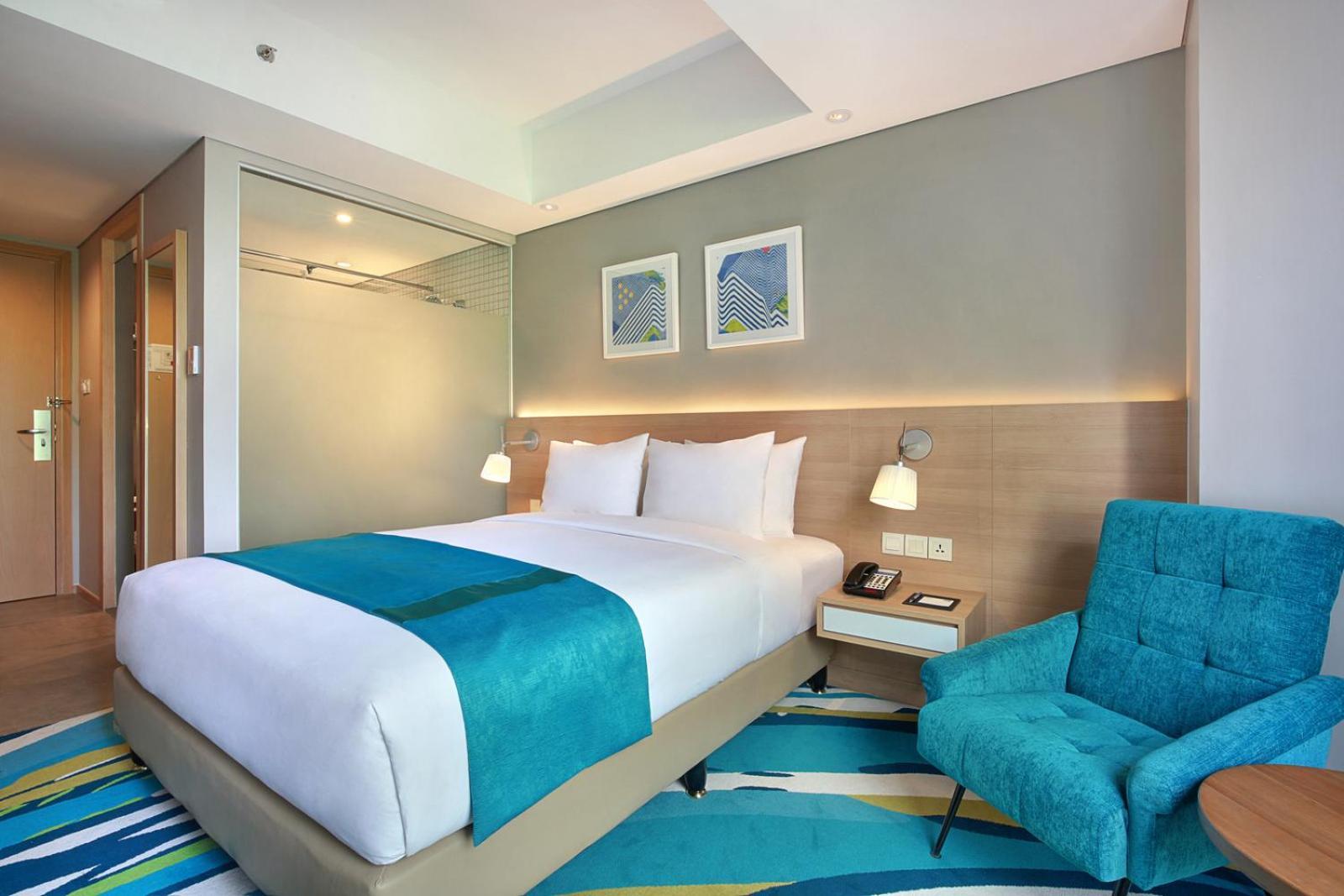 Holiday Inn Express Jakarta Wahid Hasyim By Ihg Extérieur photo