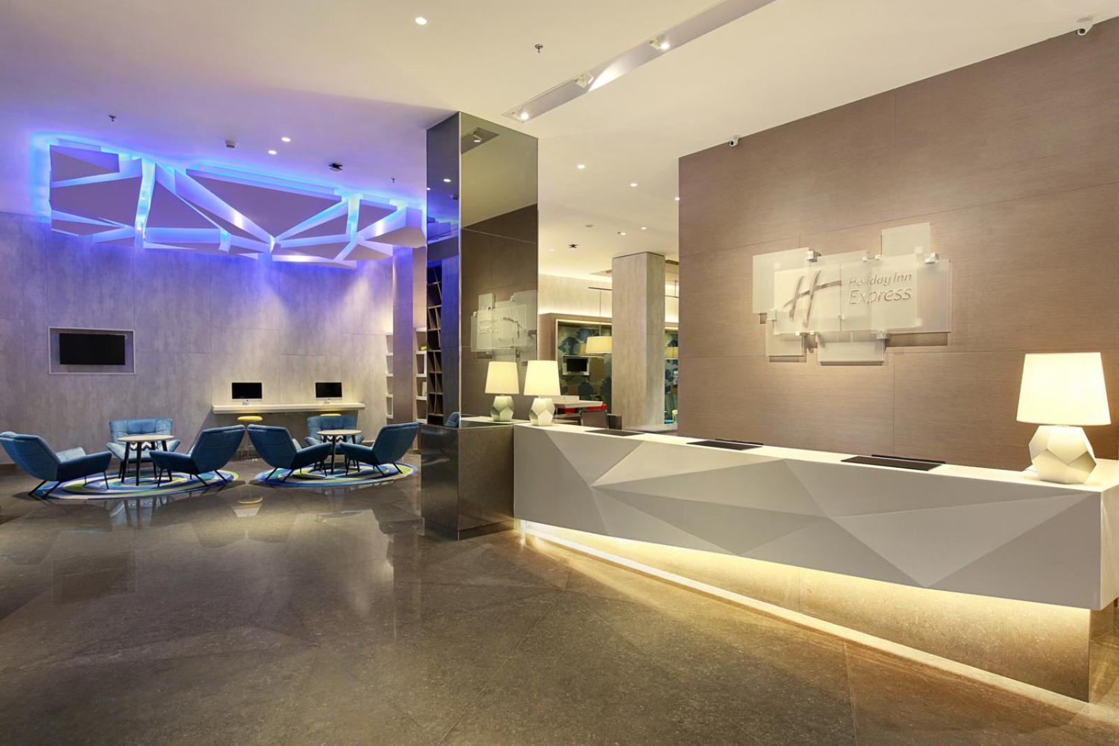 Holiday Inn Express Jakarta Wahid Hasyim By Ihg Extérieur photo