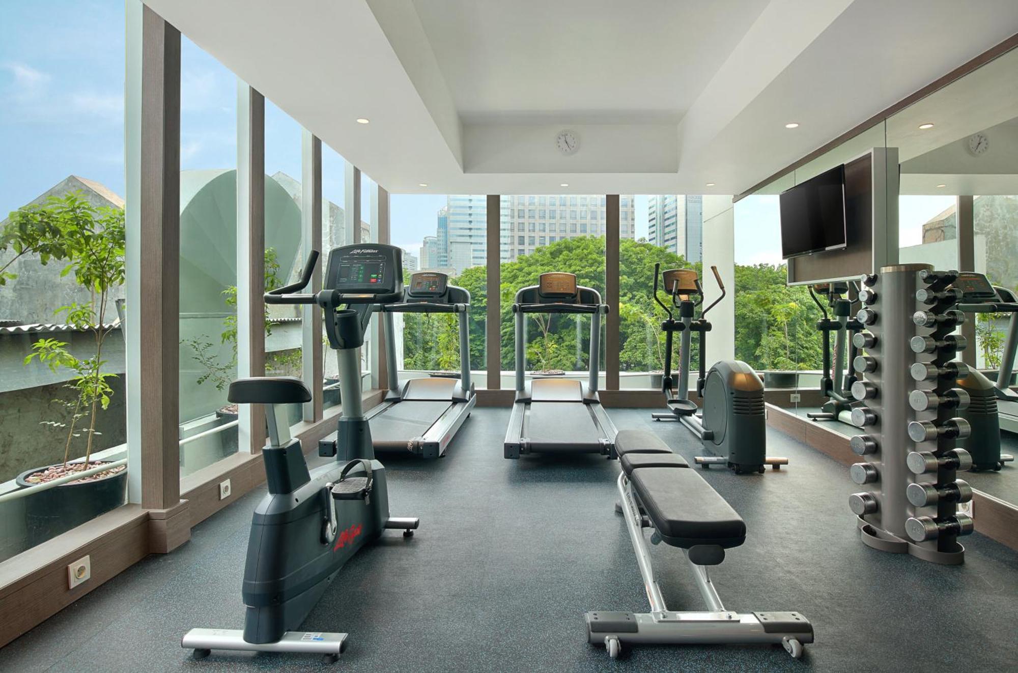 Holiday Inn Express Jakarta Wahid Hasyim By Ihg Extérieur photo