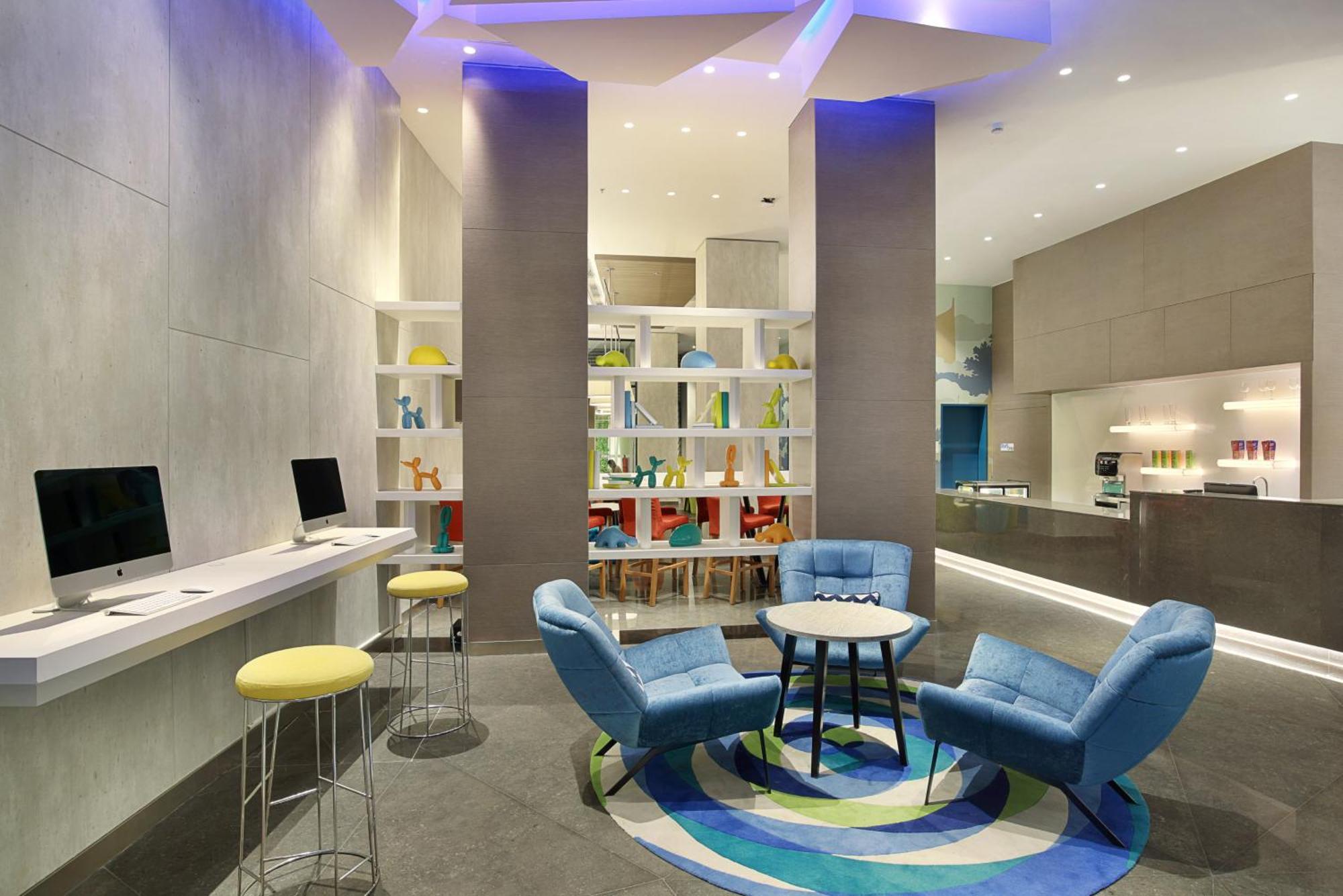 Holiday Inn Express Jakarta Wahid Hasyim By Ihg Extérieur photo