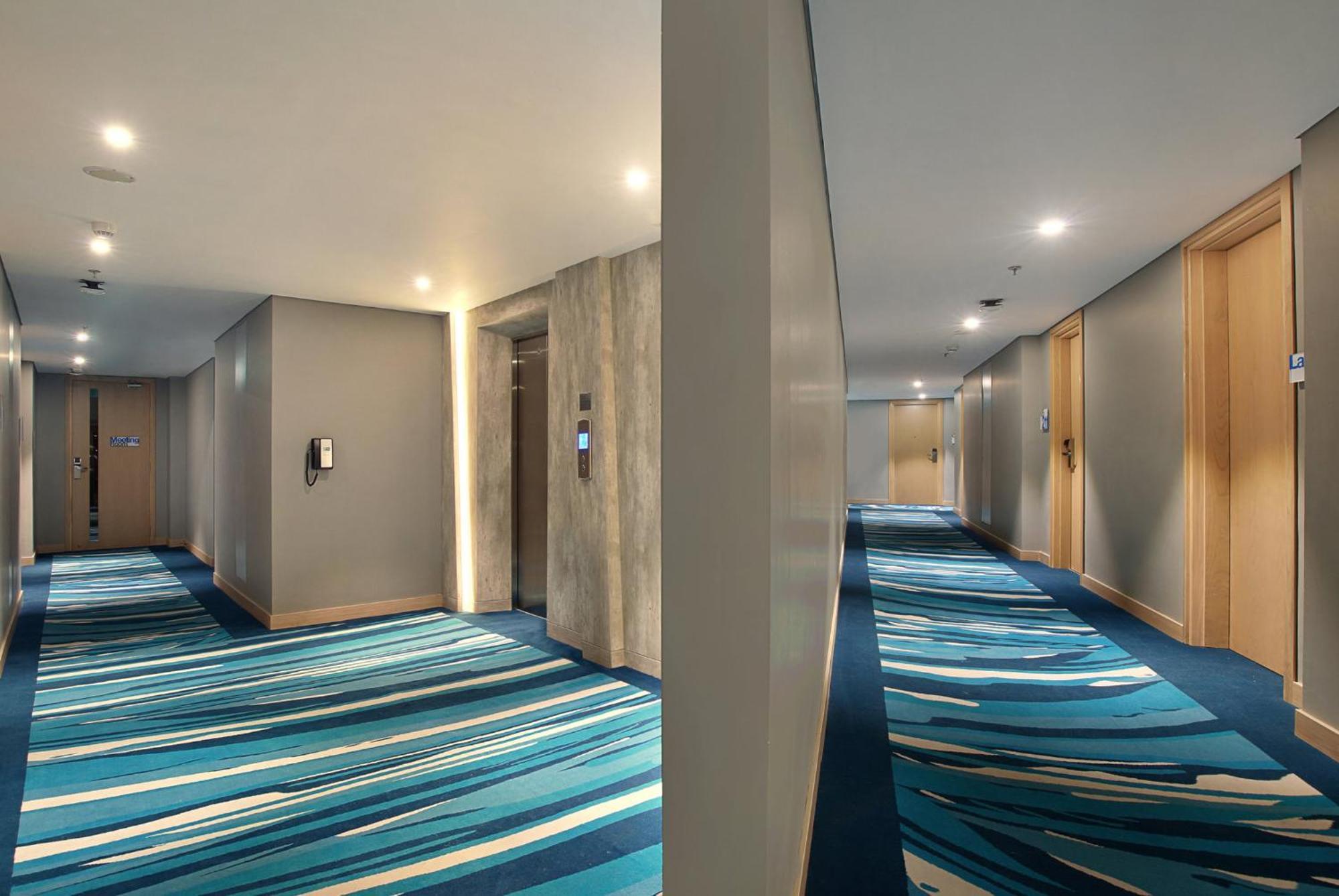 Holiday Inn Express Jakarta Wahid Hasyim By Ihg Extérieur photo