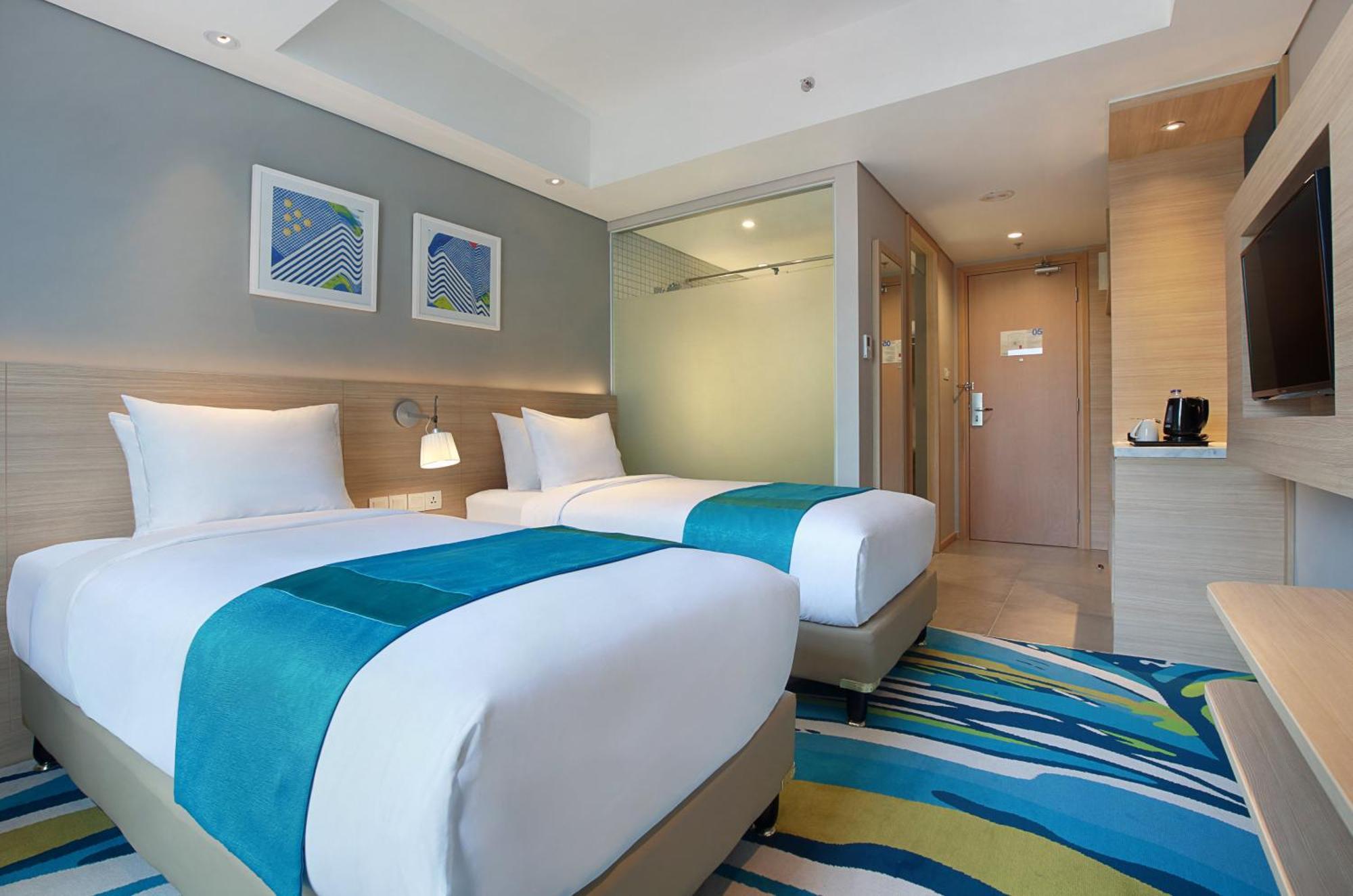 Holiday Inn Express Jakarta Wahid Hasyim By Ihg Extérieur photo