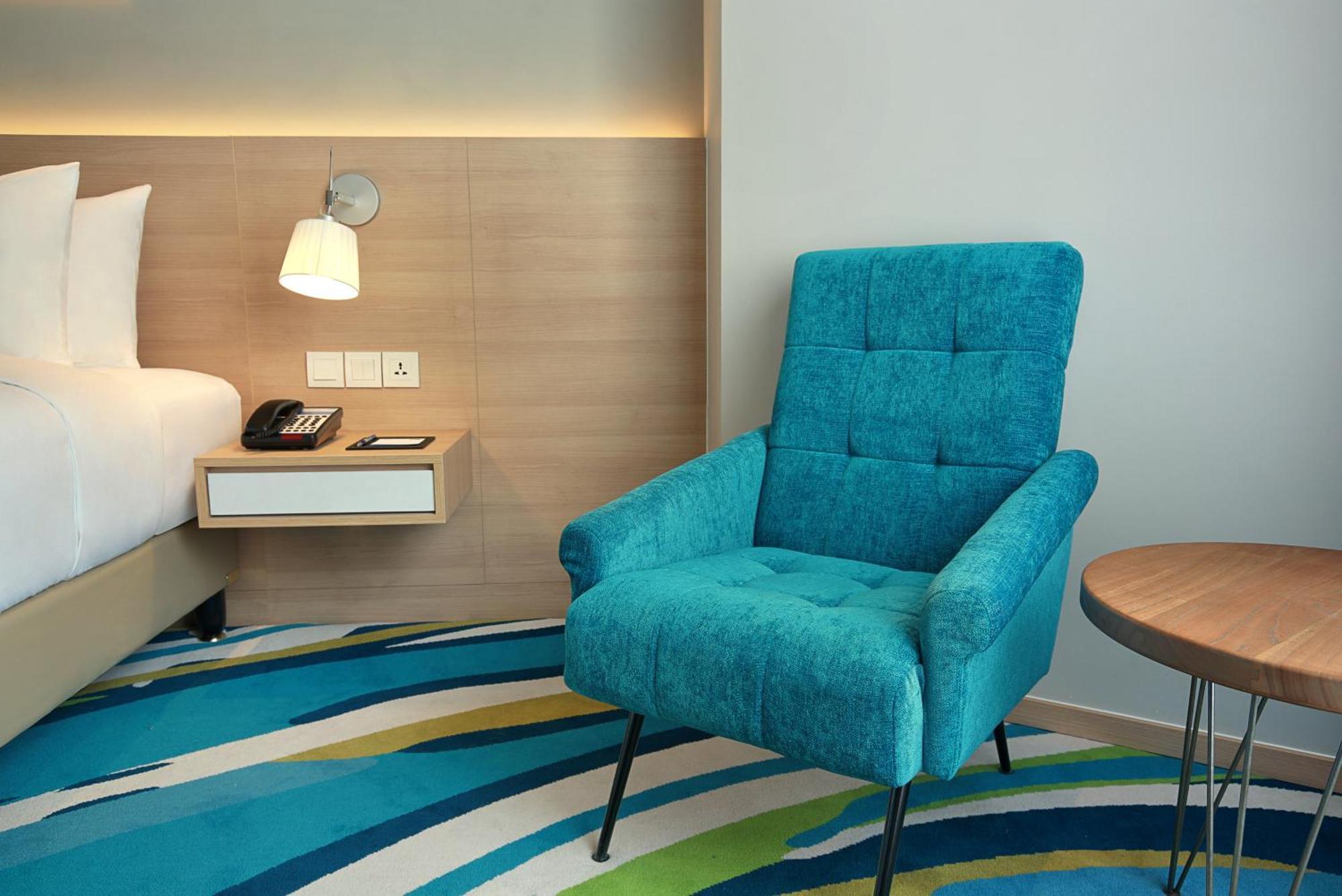 Holiday Inn Express Jakarta Wahid Hasyim By Ihg Extérieur photo