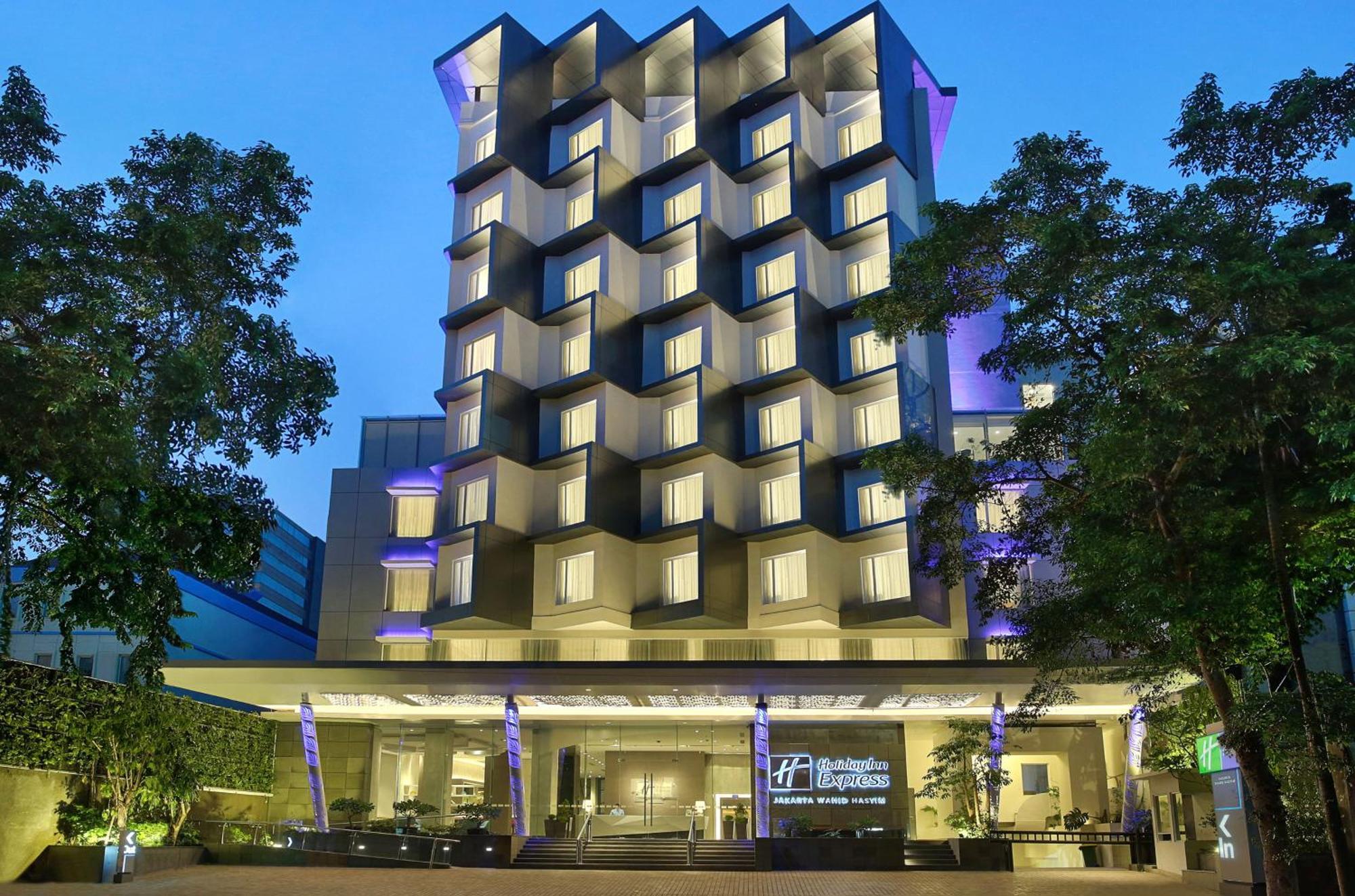Holiday Inn Express Jakarta Wahid Hasyim By Ihg Extérieur photo