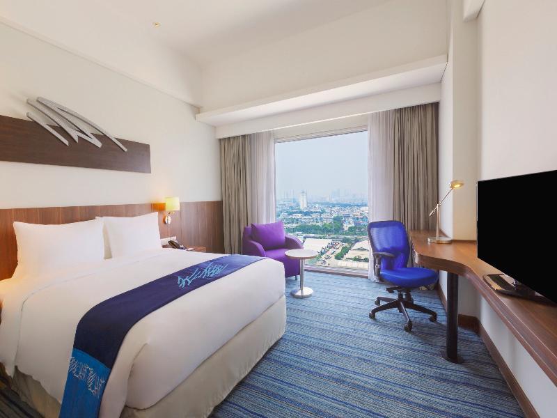 Holiday Inn Express Jakarta Wahid Hasyim By Ihg Extérieur photo